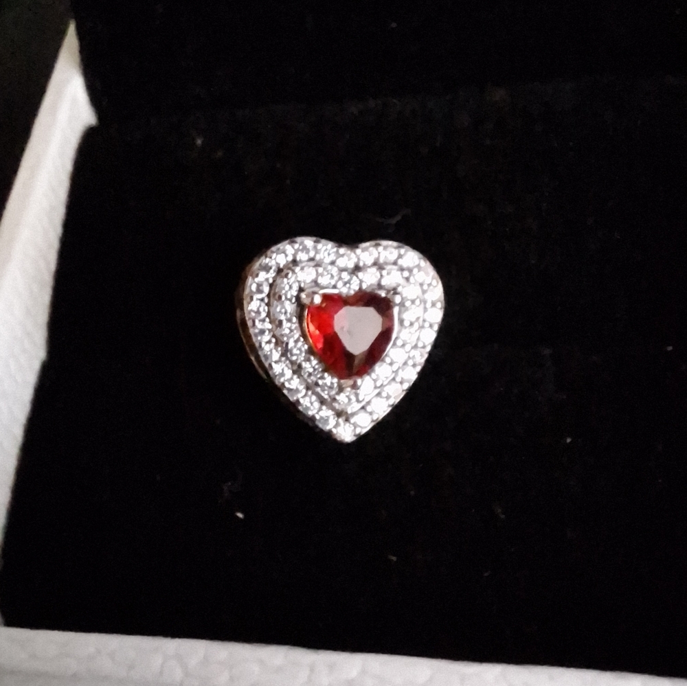 Pandora's Sparkling Leveled Heart Charm.